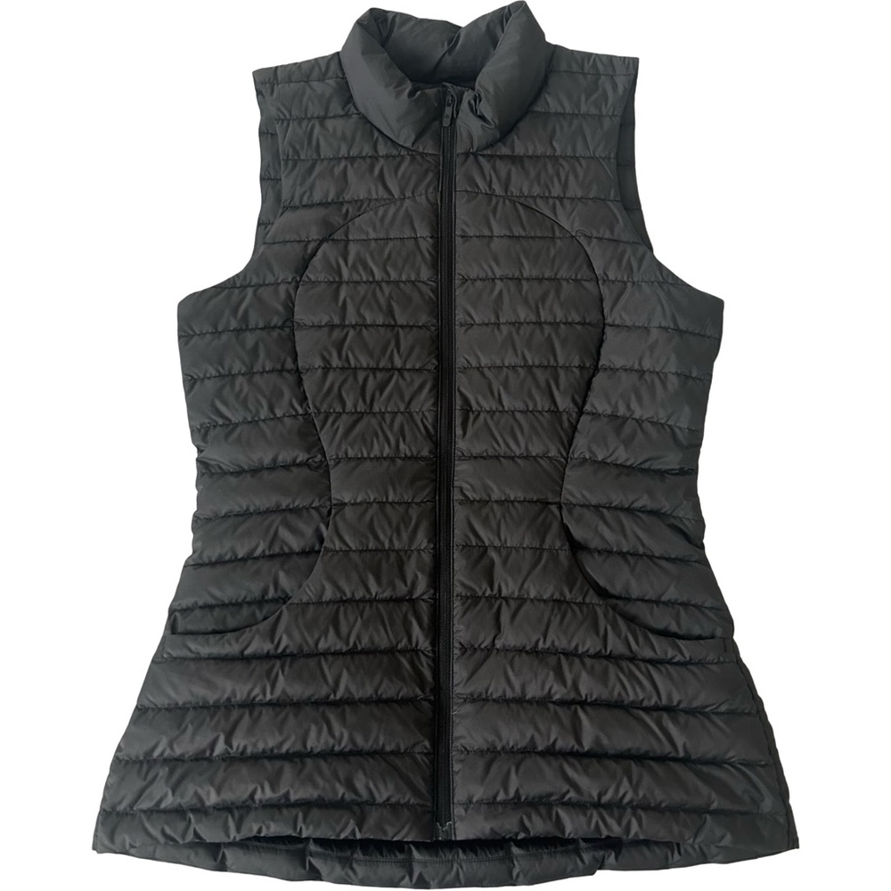 Lululemon Pack It Down Vest with Bag Women’s size 4 in black